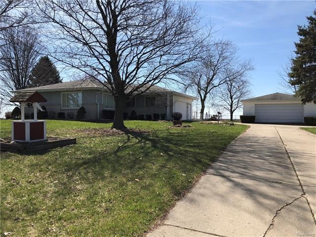 Welcome home! 5821 Hayner Fowlerville MI