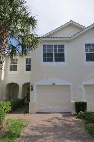 928 Hampton Cir, Naples, FL 34105 - photo 1