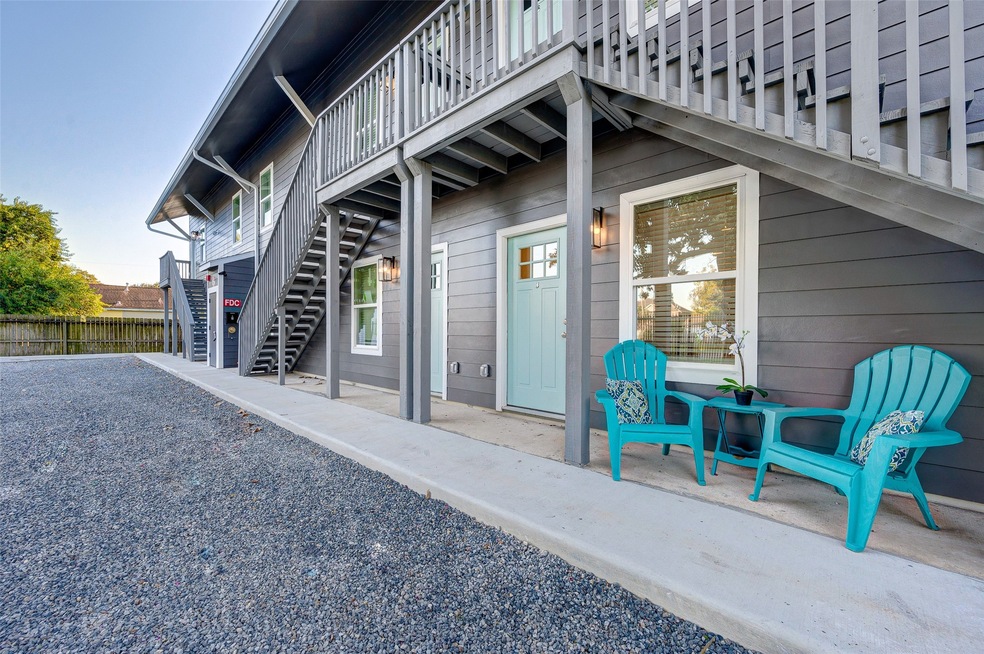 72 Burress St unit 6, Houston, TX 77022 - photo 1