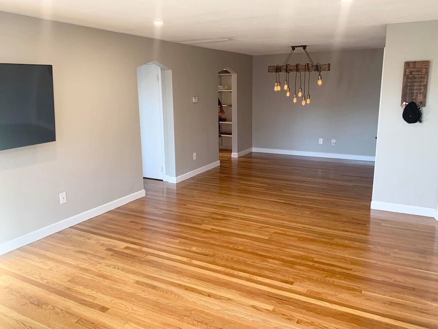 33 Montvale Ave unit 10, Woburn, MA 01801 - photo 1