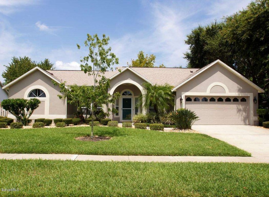 Starlight Ave 3740 - Front