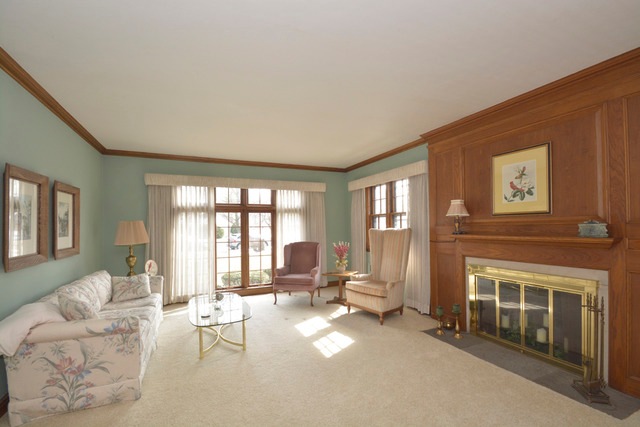 456 Glendenning Place, Waukegan, IL 60087 - photo 1