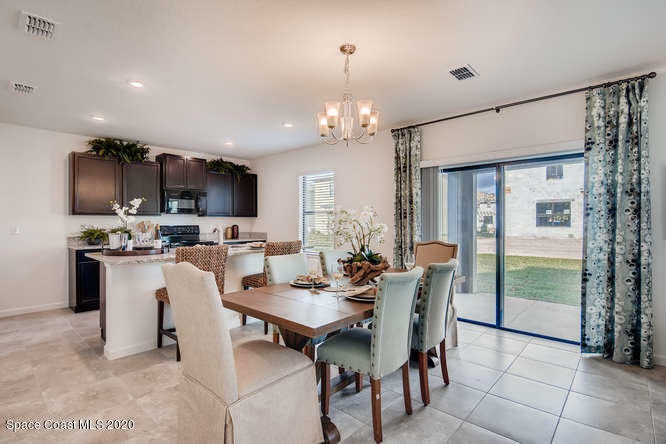 The Galen-small-003-006-Dining Room-666x