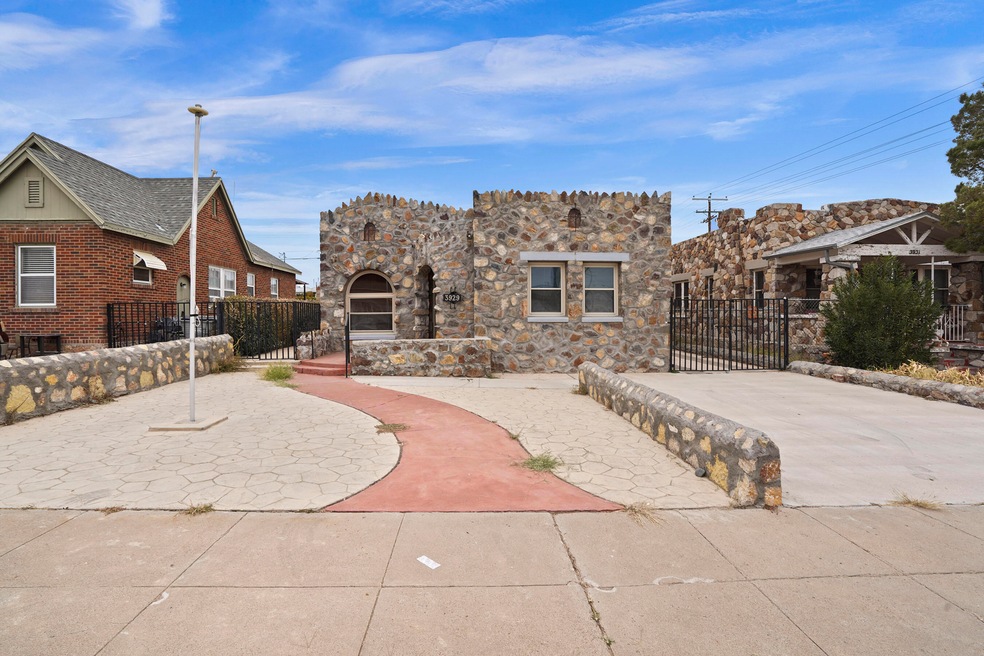 3929 Mckinley Ave, El Paso, TX 79930 - photo 1