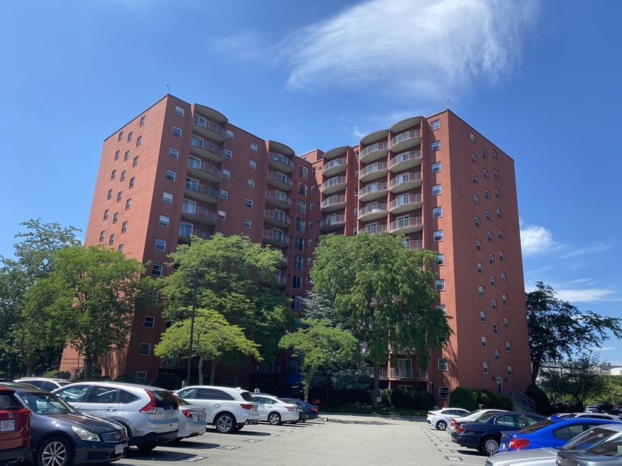 Sagamore Place Condominiums unit 108, Quincy, MA 02171 - photo 1