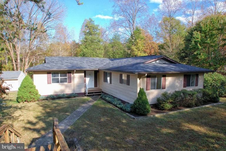 202 Windway Dr, Orange, VA 22960 - photo 1