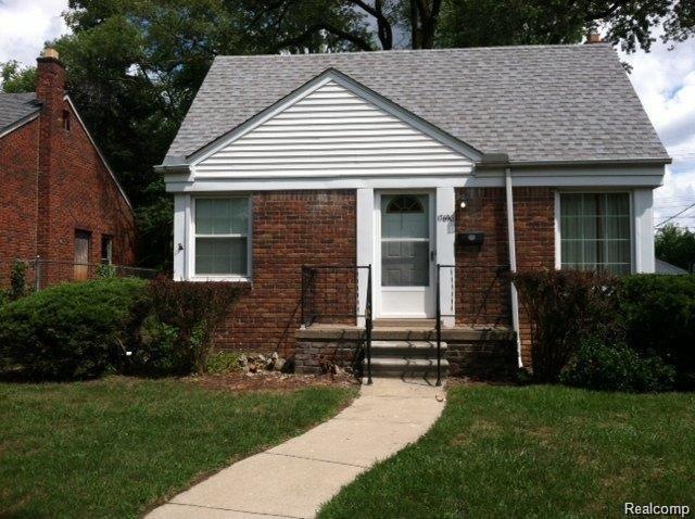 17696 Woodbine.jpg
