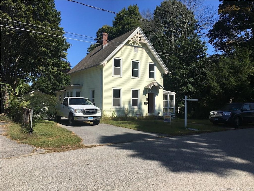 22 Fairview St, Willimantic, CT 06226 - photo 1