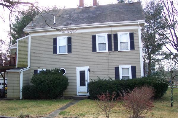 135 Pleasant St unit 1, Hanover, MA 02339 - photo 1