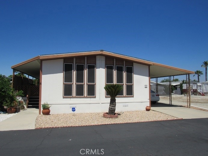 1525 W Oakland Ave unit 30, Hemet, CA 92543 - photo 1