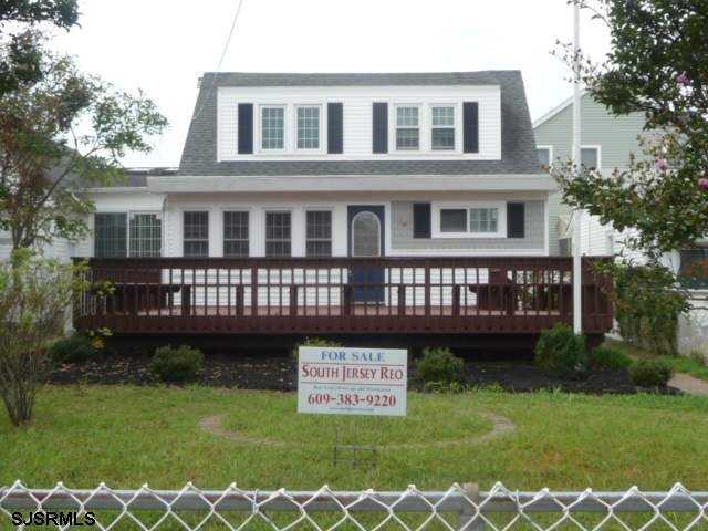 106 W Cresse Ave, Wildwood, NJ 08260 - photo 1