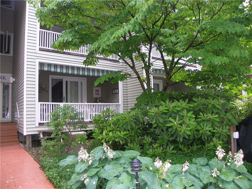 Welcome to Glen Park Unit #B4!  This unit is locat