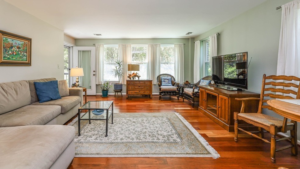 97 Anderer Ln unit 102, West Roxbury, MA 02132 - photo 1