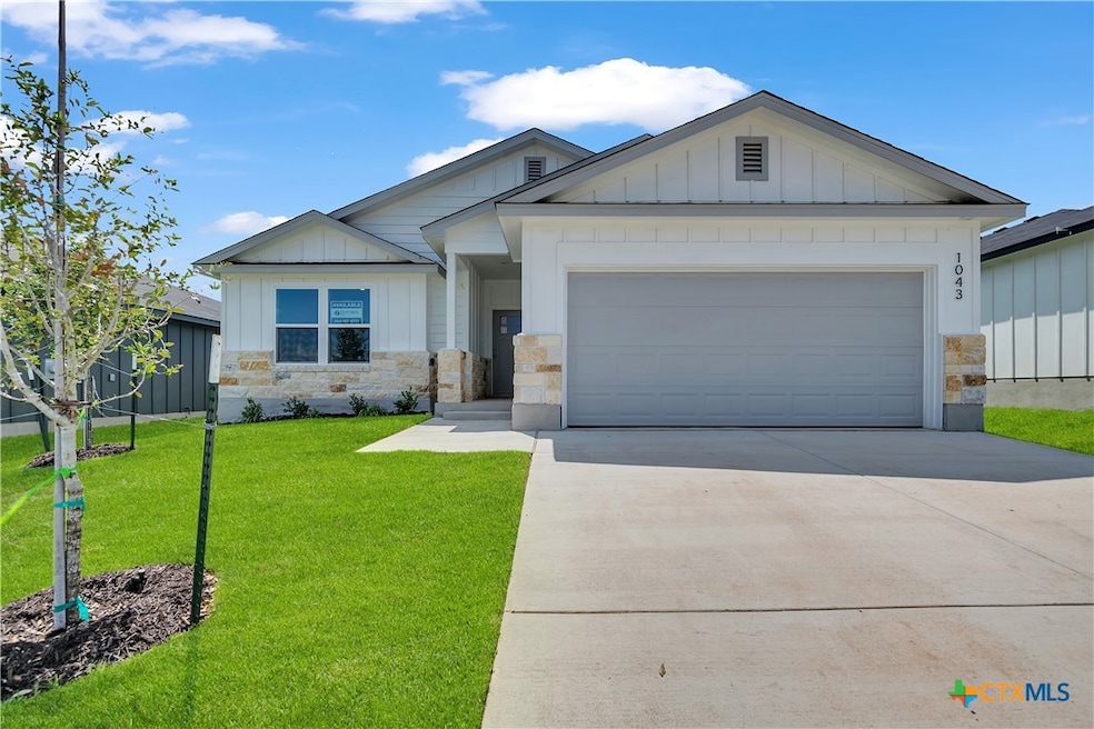 1043 Lexington Dr, Copperas Cove, TX 76522 - photo 1