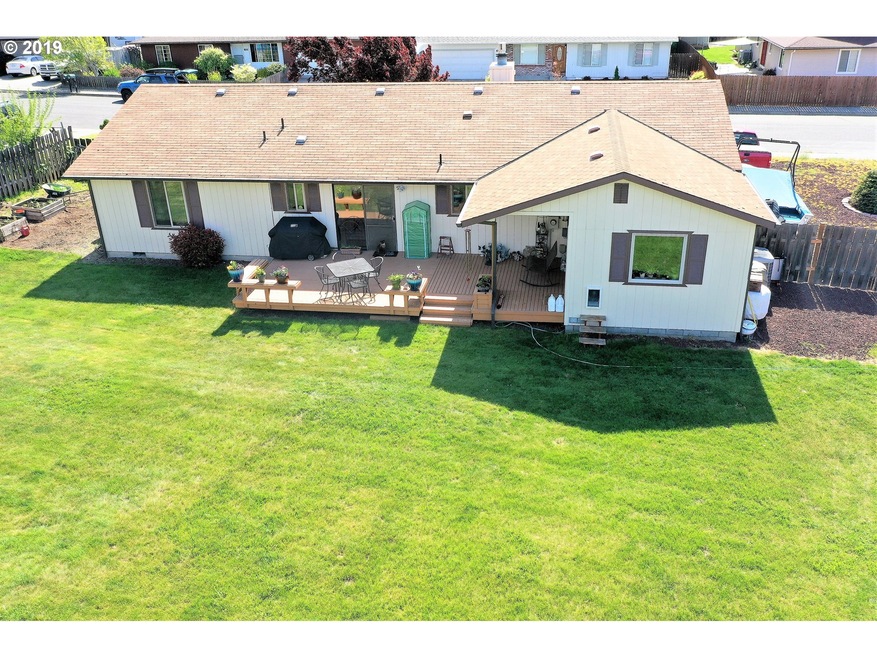 606 Sherman Dr, the Dalles, OR 97058 - photo 1