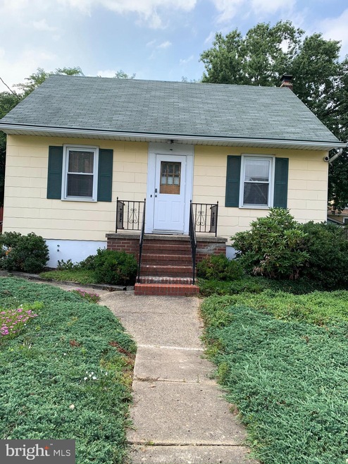 1729 Hall Ave, Halethorpe, MD 21227 - photo 1