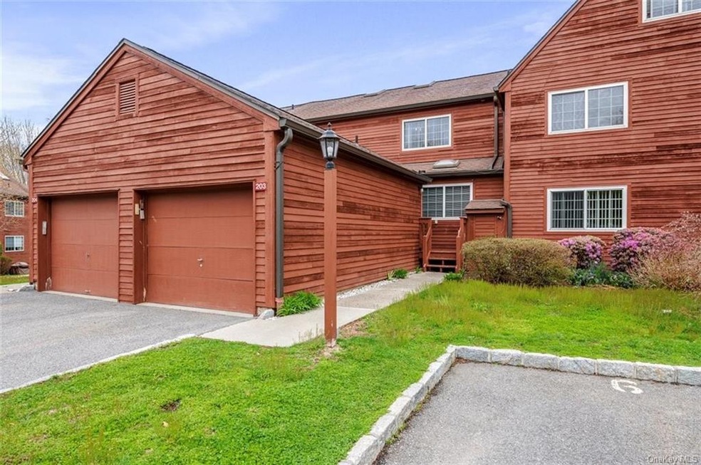 Sold $405,000 • Co-Listing Agent