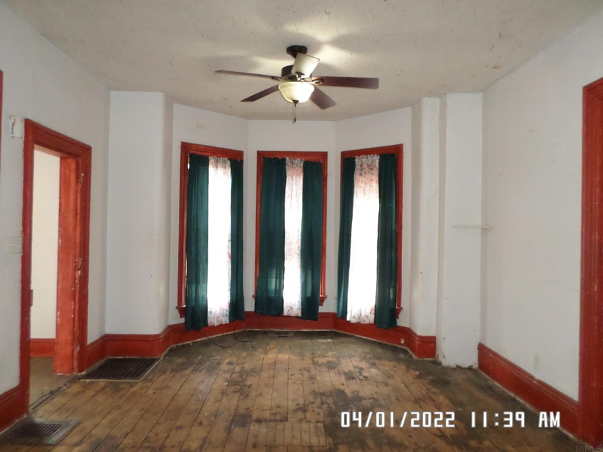 717 W Marion St, Elkhart, IN 46516 - photo 1