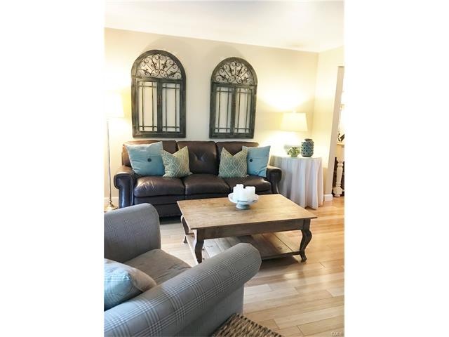 177 Knapps Hwy, Fairfield, CT 06825 - photo 1