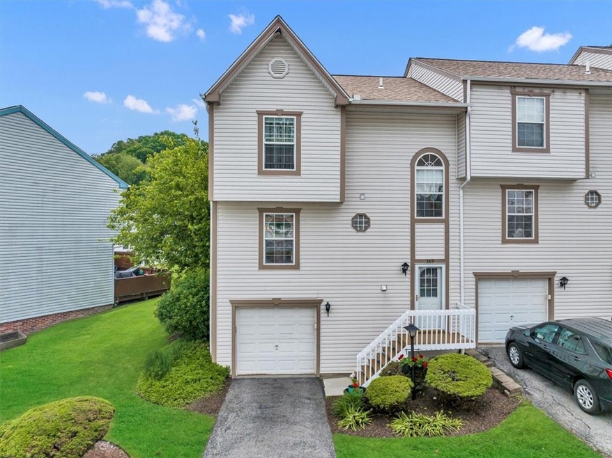 Welcome to 309 Wildflower Ct! A stunning updated e