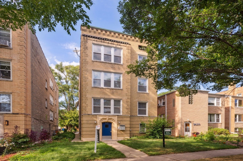 1631 Monroe St unit 2-3, Evanston, IL 60202 - photo 1