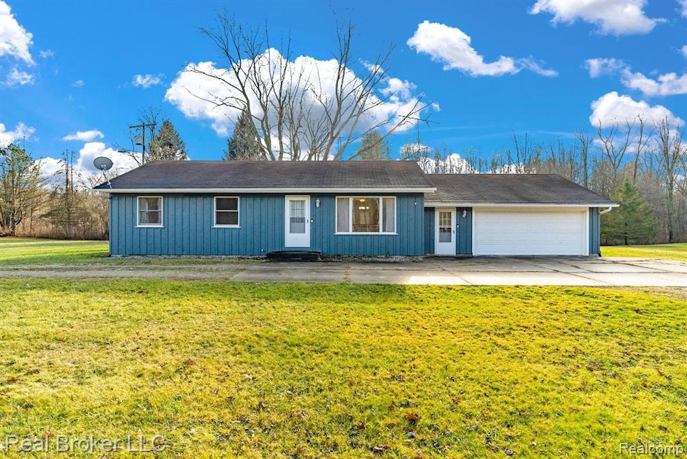 7021 Yager Rd, Saint Clair, MI 48079 - photo 1