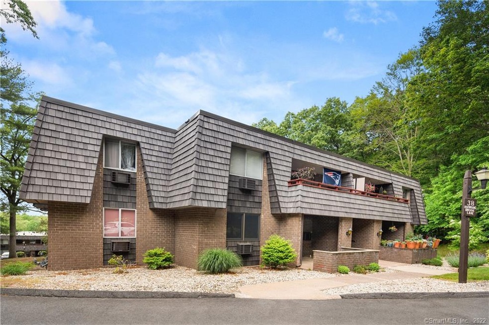 38 Rambling Brook Ln unit B4, Glastonbury, CT 06033 - photo 1