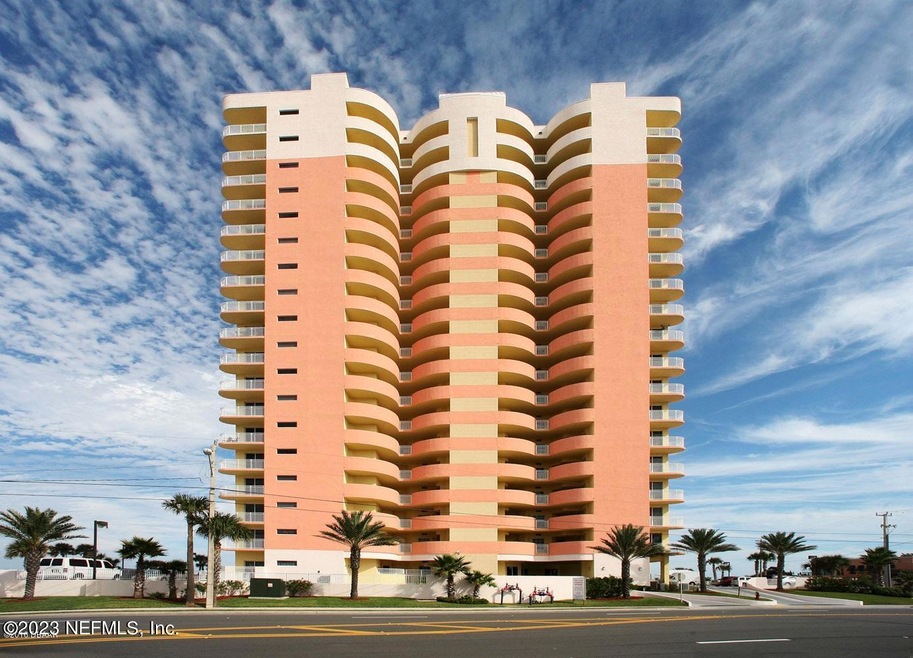 1 - Island Crowne