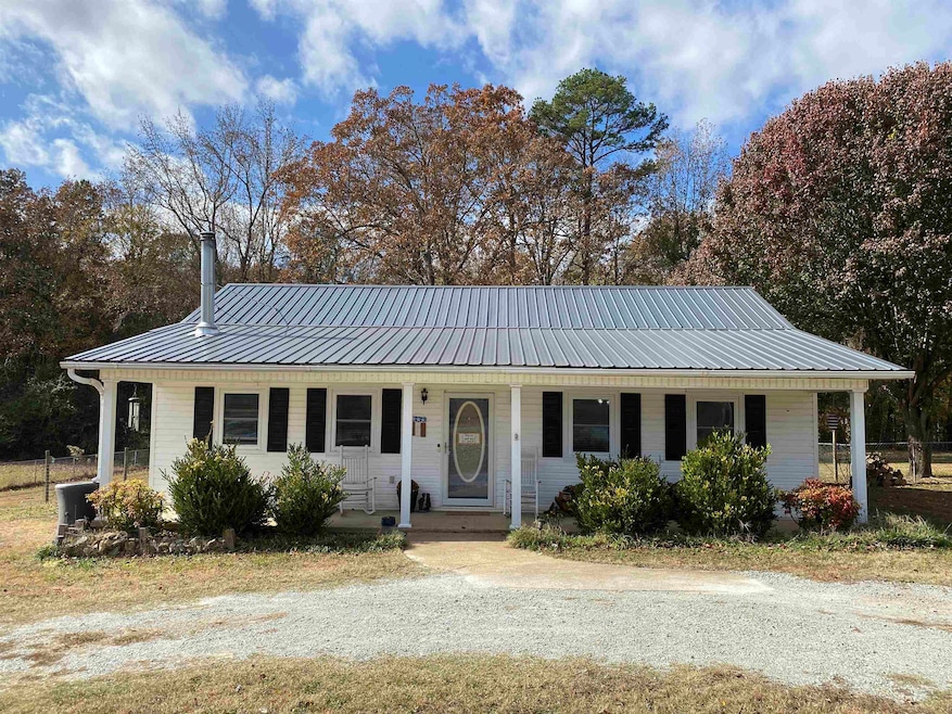 140 Ancil Way, Savannah, TN 38372 - photo 1