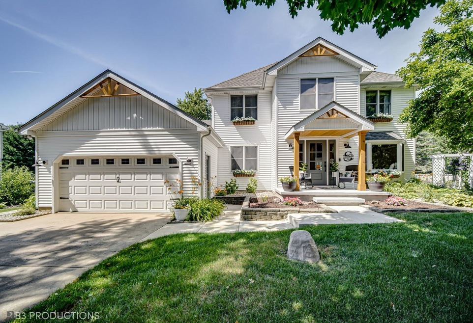 Welcome to 1501 Meadow Glen Drive