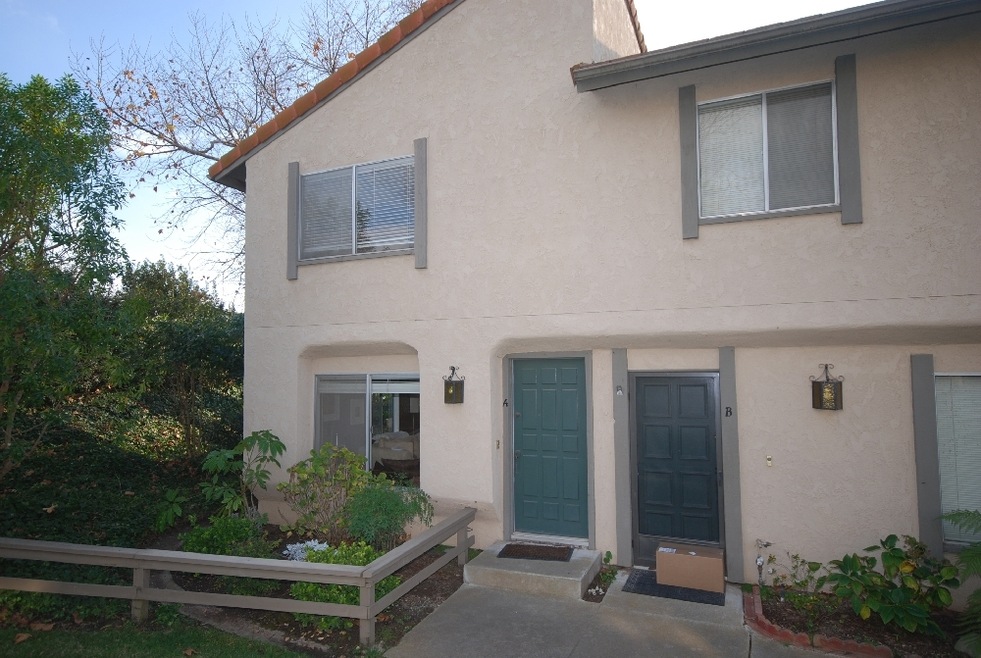 01- Front of Home (End Unit)