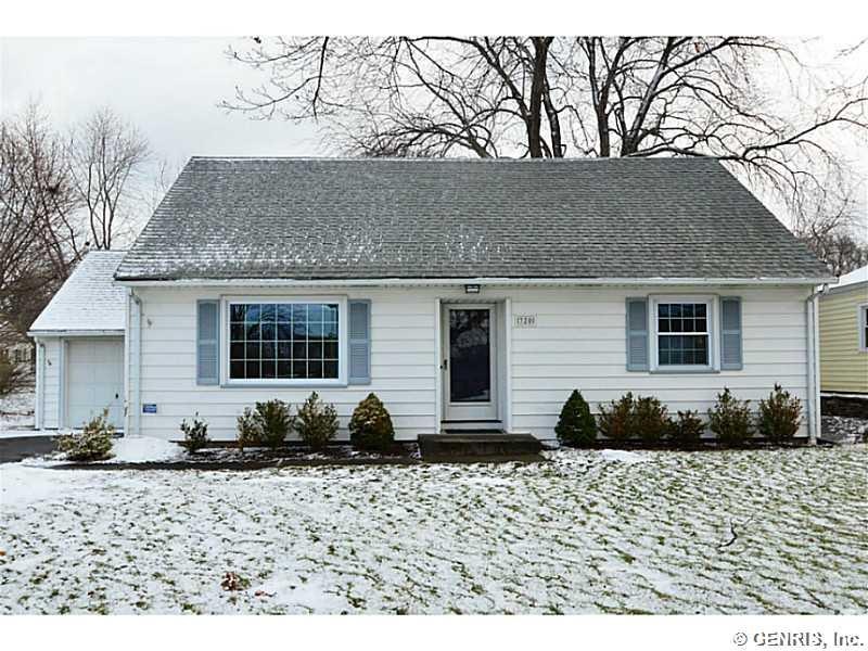Exterior Front Welcome to 320 Woodcroft Drive!