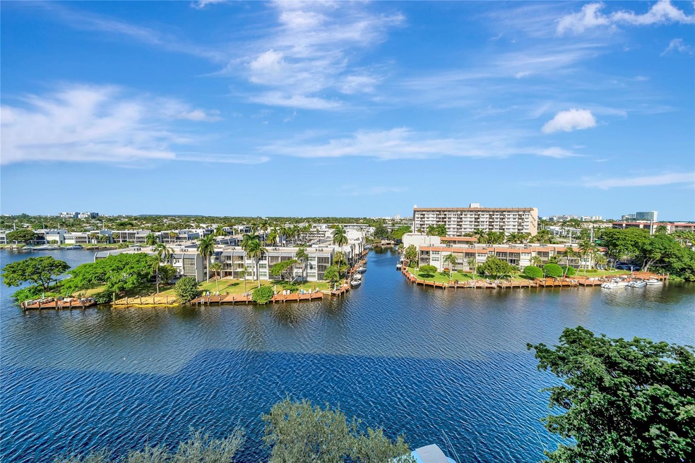 Waterford Point unit 818, Pompano Beach, FL 33062 - photo 1