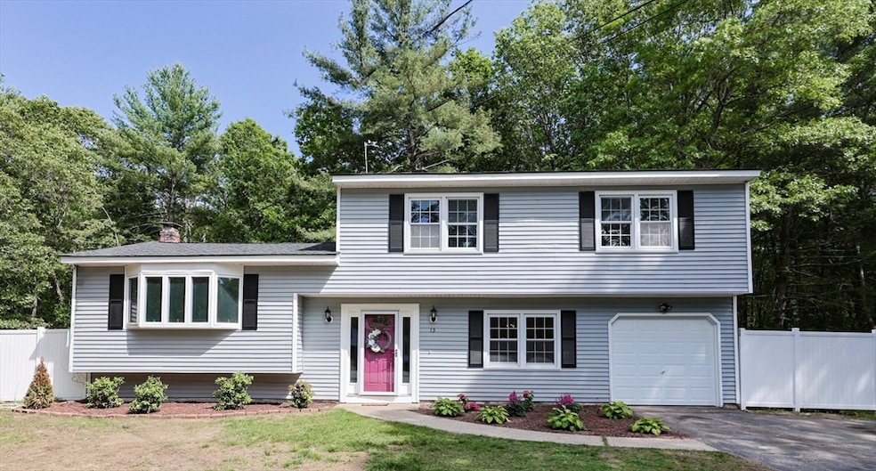 13 Dixon Cir, Holliston, MA 01746 - photo 1