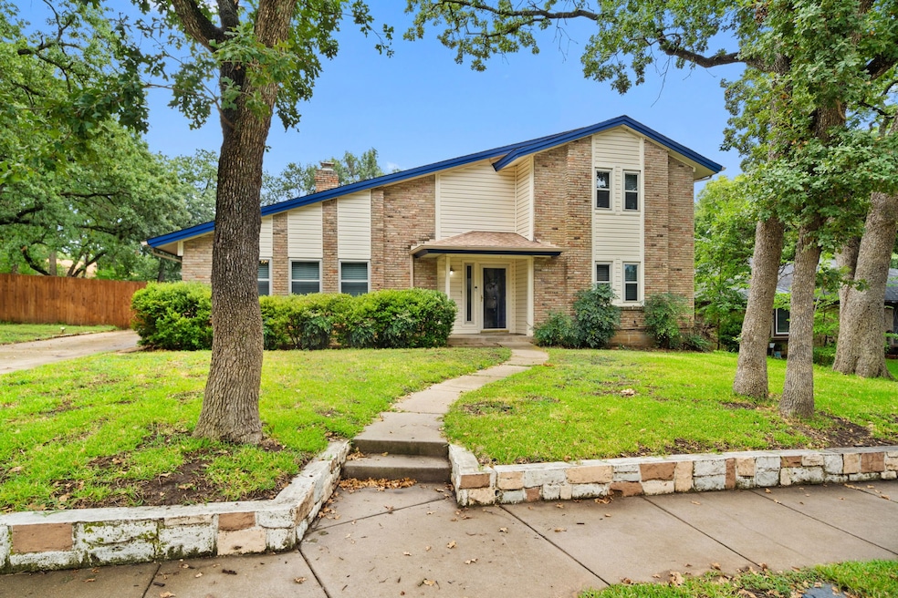 For Sale $415,000 • Co-Listing Agent