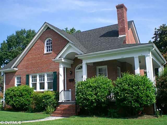 Exterior Front - Charming mid-century Craftsman st