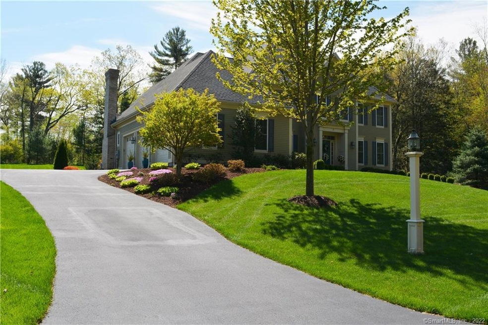 17 Bridgehampton Crossing, Farmington, CT 06085 - photo 1