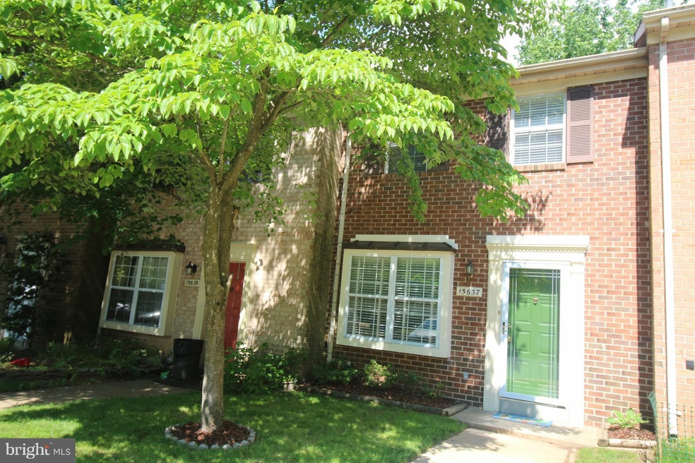 15637 Ambiance Dr, North Potomac, MD 20878 - photo 1