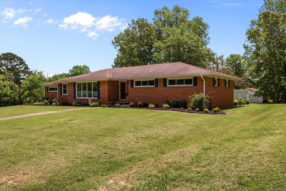 210 Lankford St, Bruceton, TN 38317 - photo 1