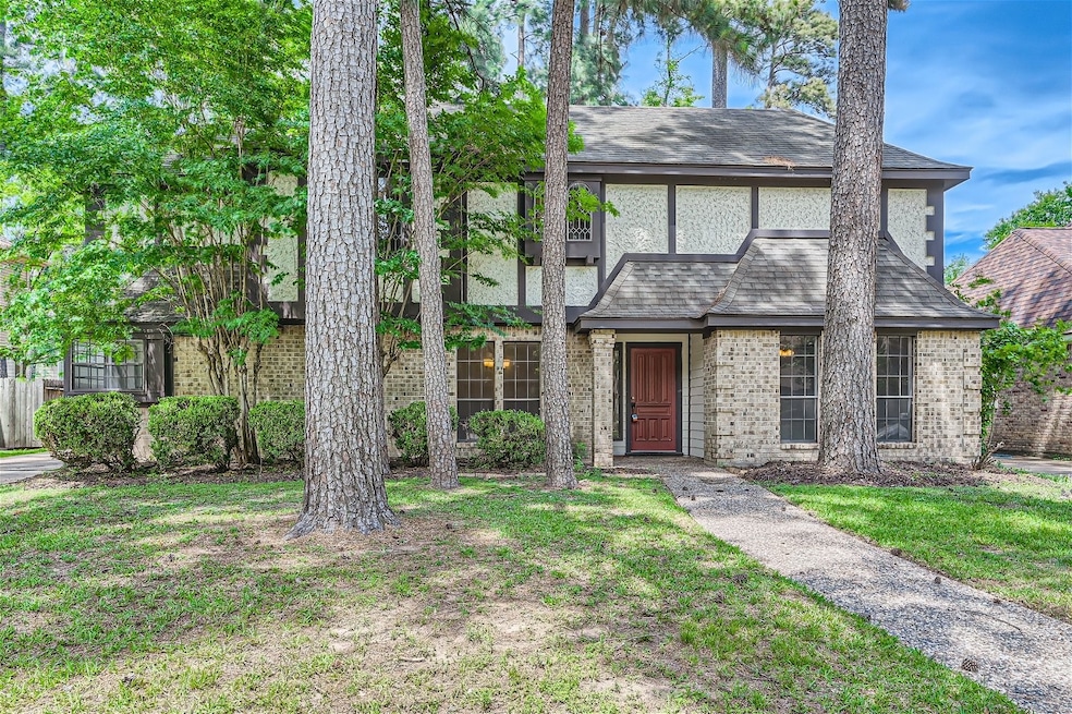 12118 Rocky Lake Dr, Houston, TX 77070 - photo 1