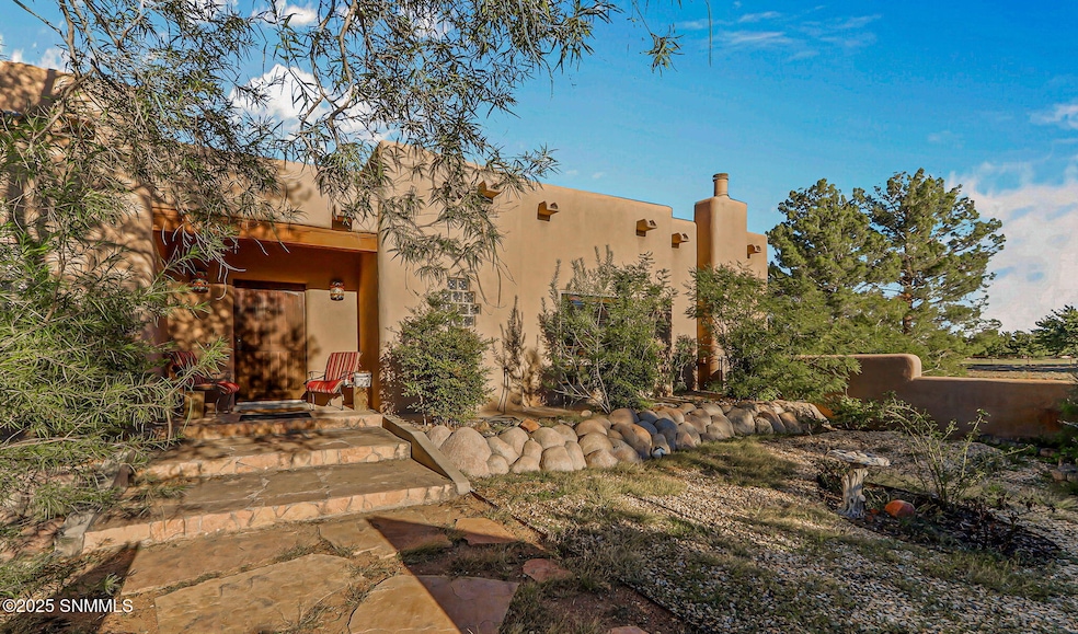 6460 Vista Valley Trail, Las Cruces, NM 88007 - photo 1