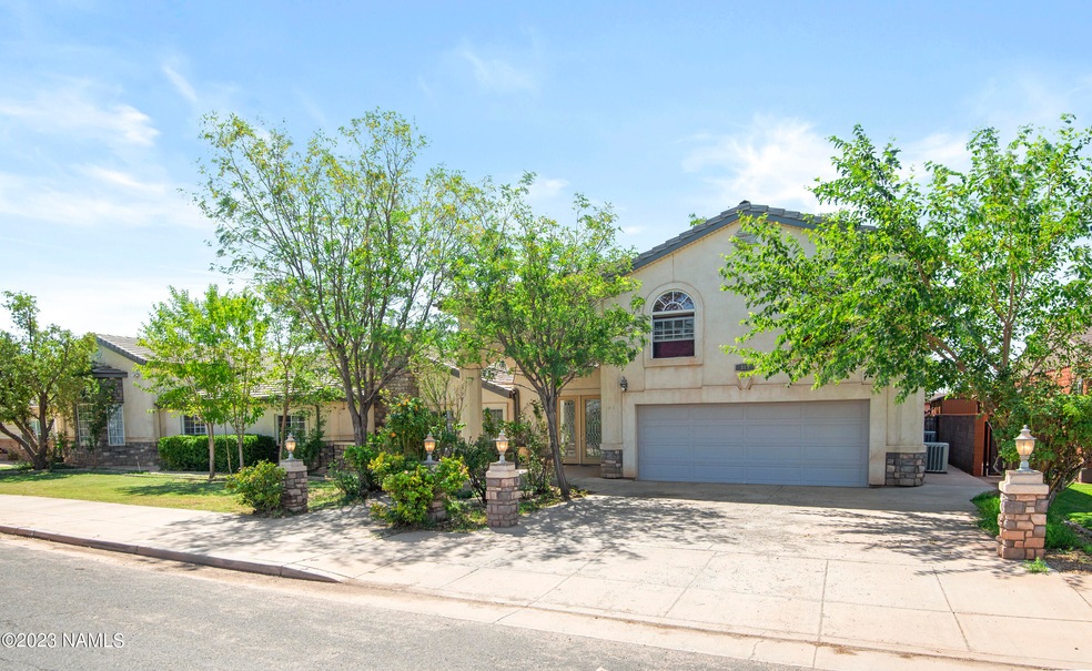 313 W Gilmore St, Winslow, AZ 86047 - photo 1