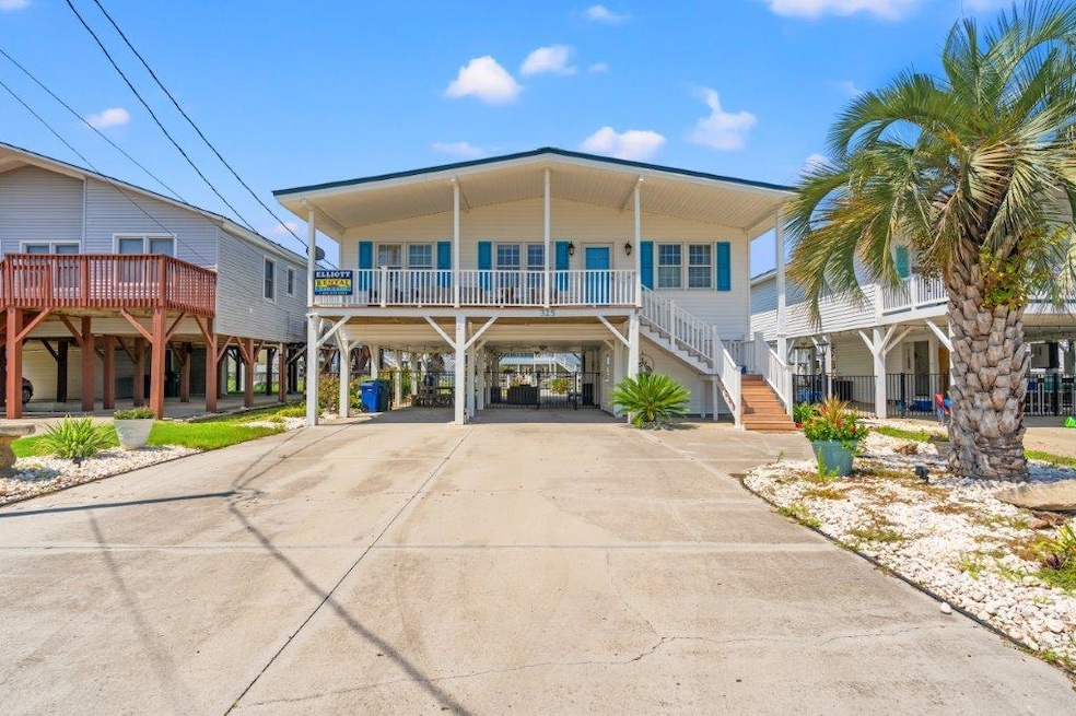 For Sale $784,900 • Co-Listing Agent
