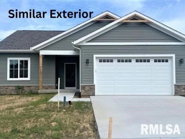 4711 Willow Cir, Davenport, IA 52806 - photo 1