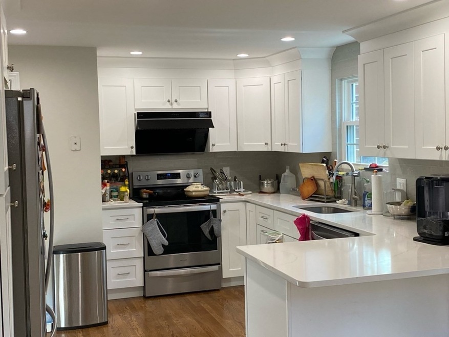 52 Charles Rd unit 52, Winchester, MA 01890 - photo 1