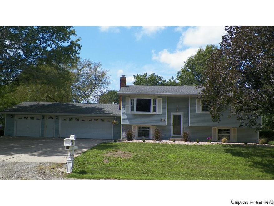 326 Westport Rd, Galesburg, IL 61401 - photo 1