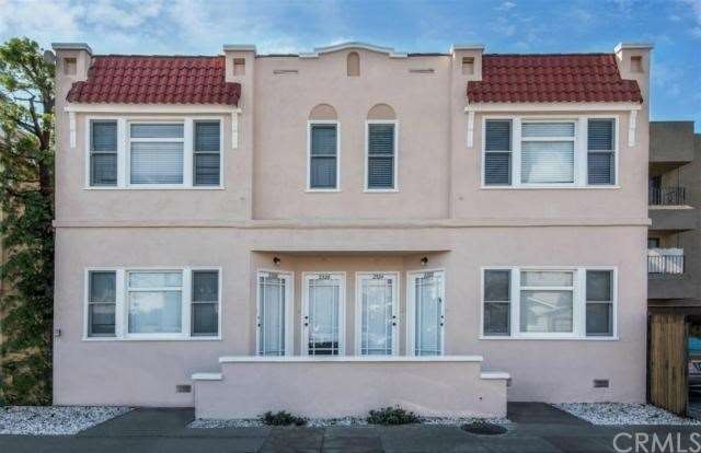 2322-28 E Broadway. Built in 1923, 4 UNIT BUILDING