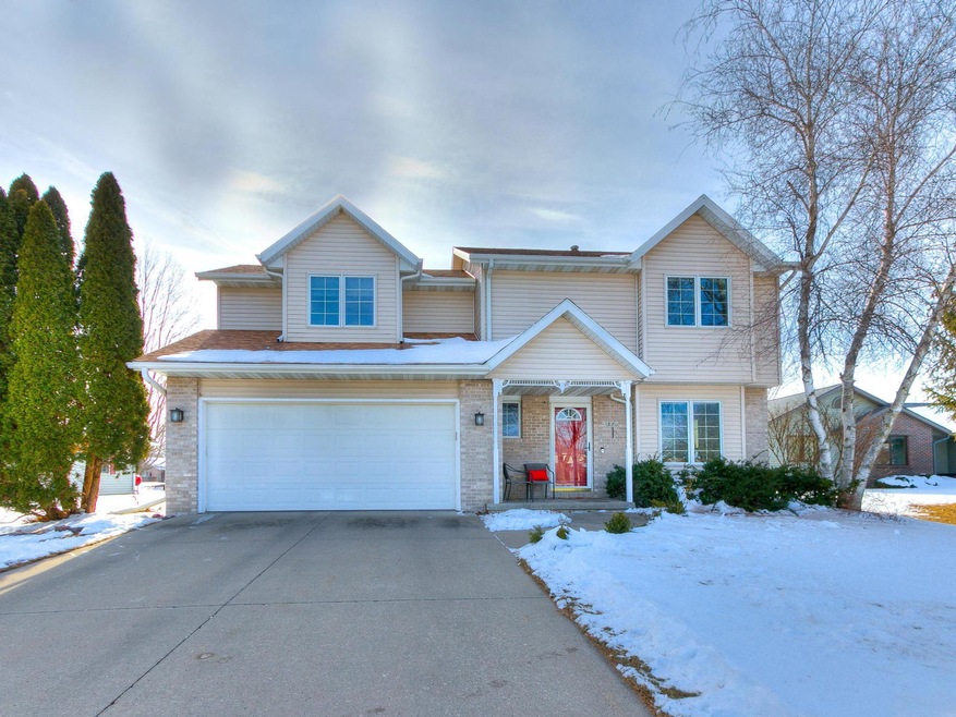 320 Ruby Circle
