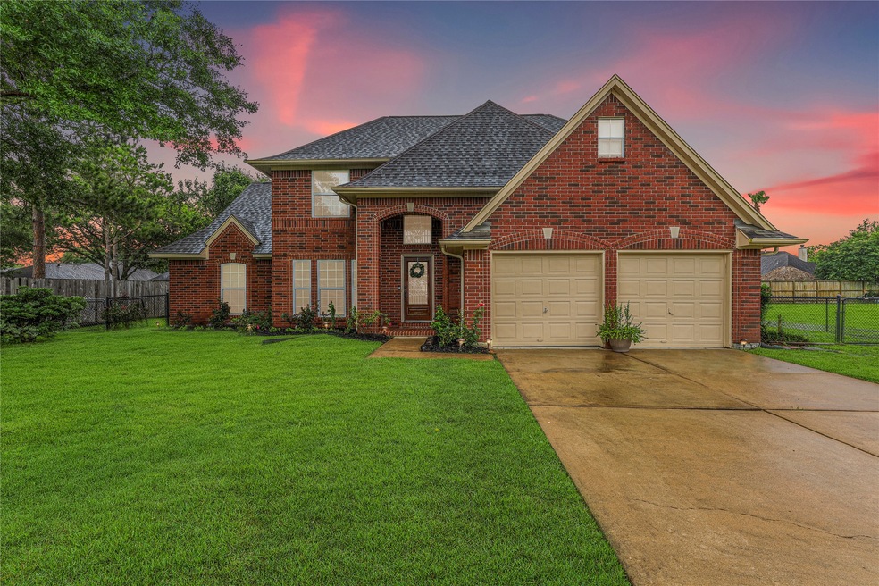 2309 Abingdon Rd, Alvin, TX 77511 - photo 1