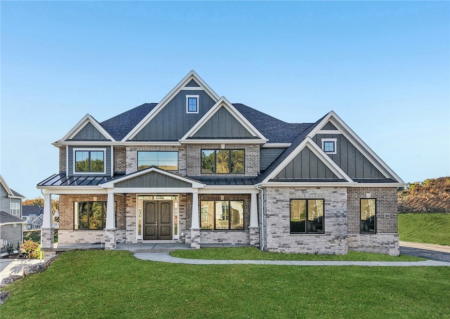 304 Azalea Ln, Baden, PA 15005 - photo 1